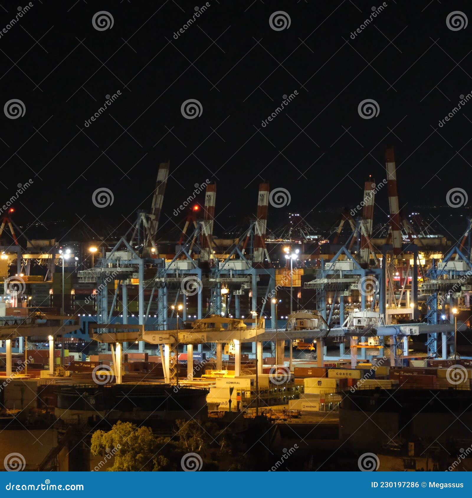Puerto De Haifa De Noche Israel Foto editorial Imagen de noche