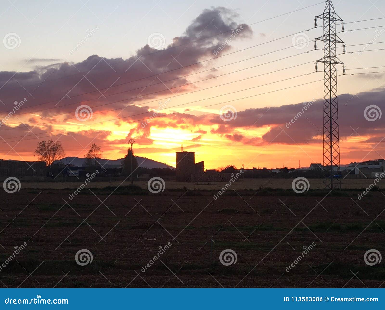 puesta de sol en sa pobla, mallorca, sunset