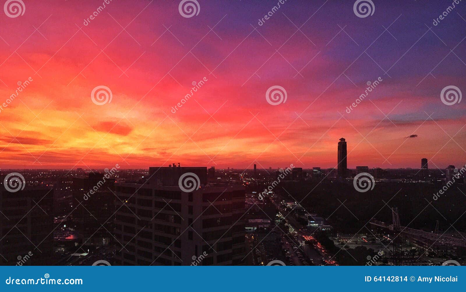 Puesta Del Sol Sobre El Horizonte De Houston Foto de archivo Imagen