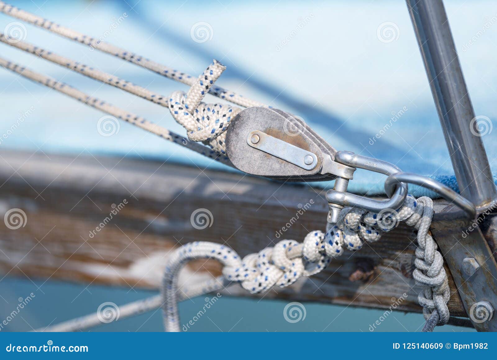 Pulley with ropes stock image. Image of knot, pulley 125140609