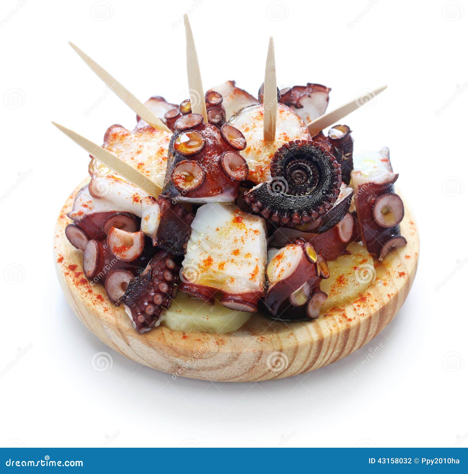 pulpo a la gallega, spanish tapas cuisine