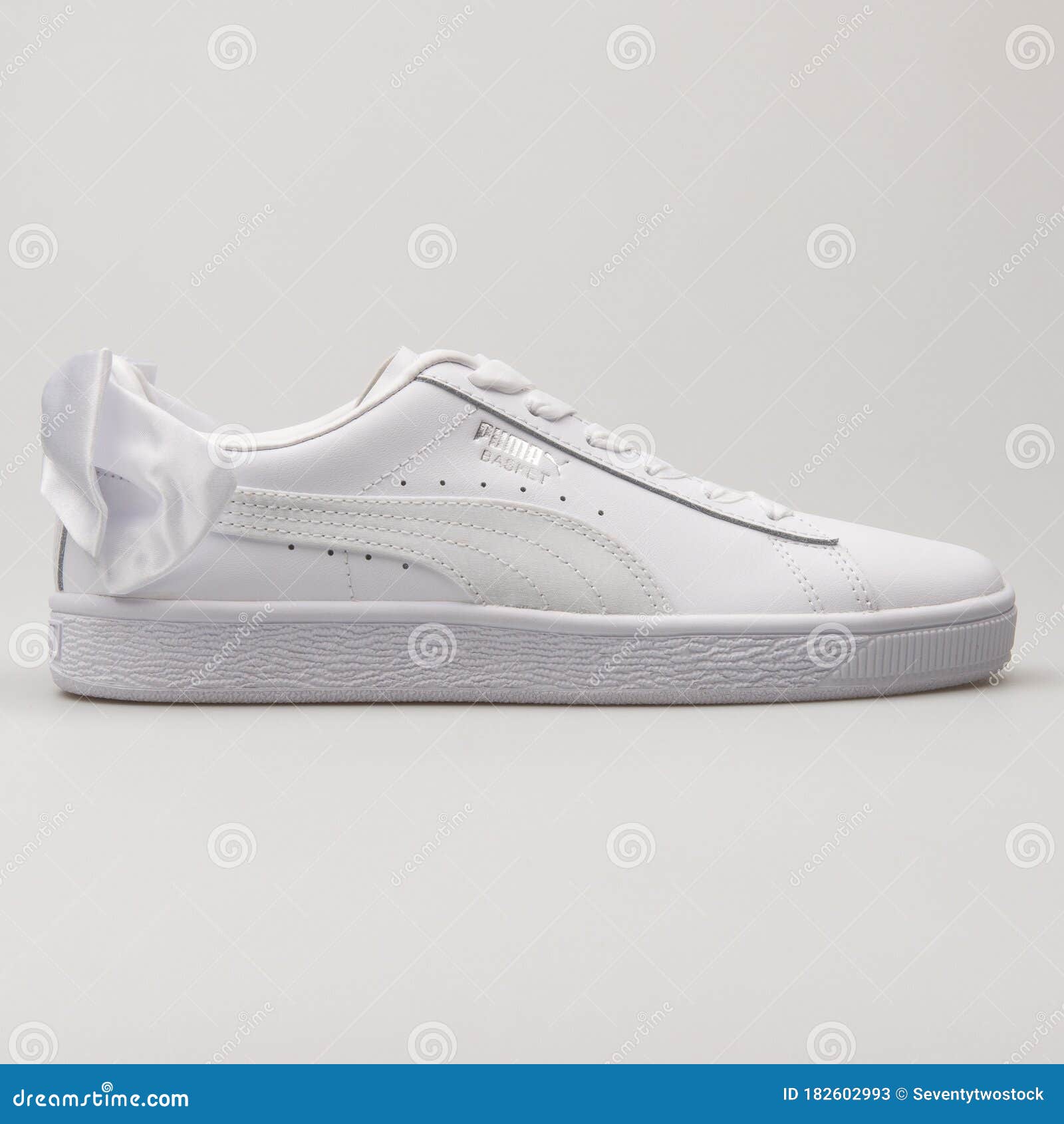 Puma Suede Bow White Sneaker Editorial Stock Photo - Image of color,  exercise: 182602993