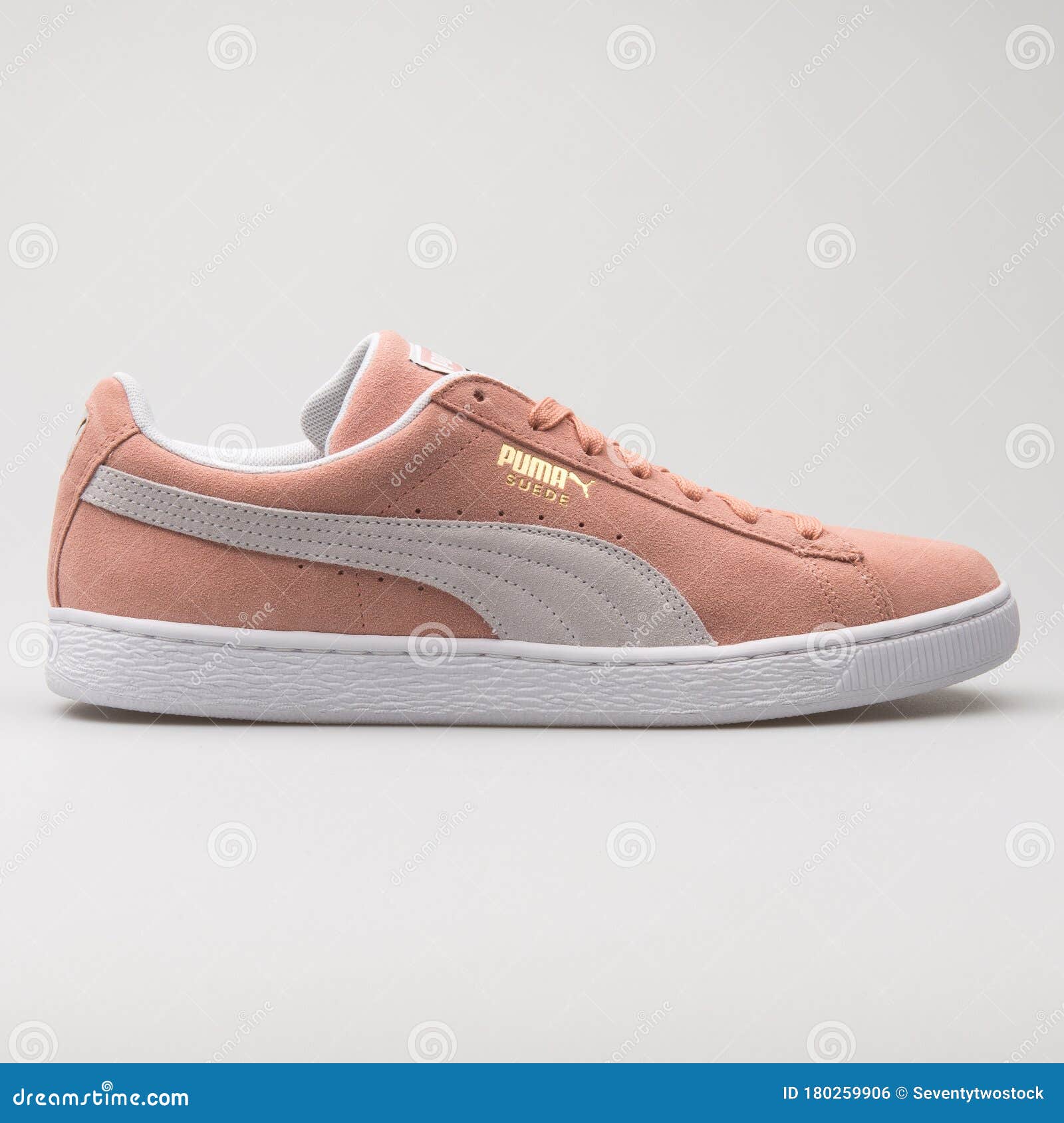Destructivo Tractor Separar Puma Suede Classic Rose and White Sneaker Editorial Photo - Image of  casual, background: 180259906