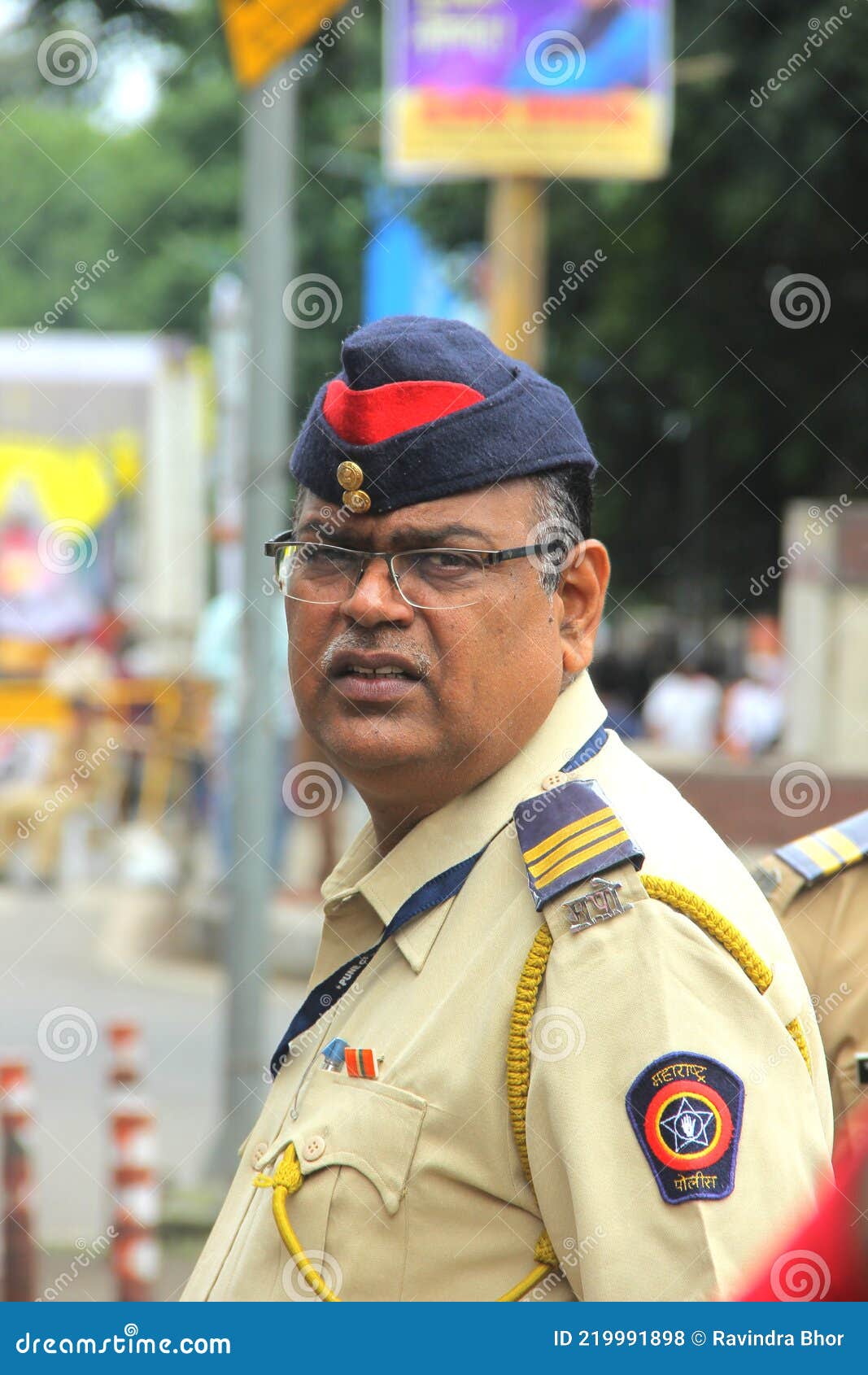 indian police inspector cap