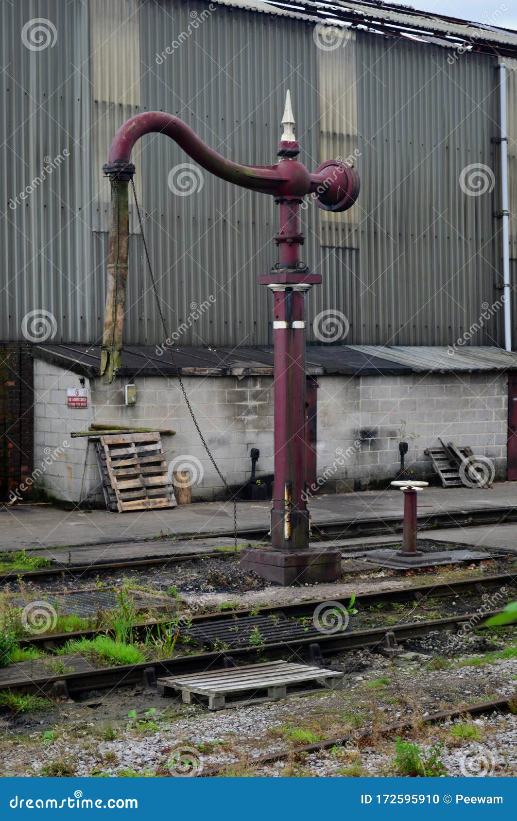 Punto De Agua Para Motores De Vapor En El Ferrocarril Midland Foto de  archivo - Imagen de punta, viejo: 172595910