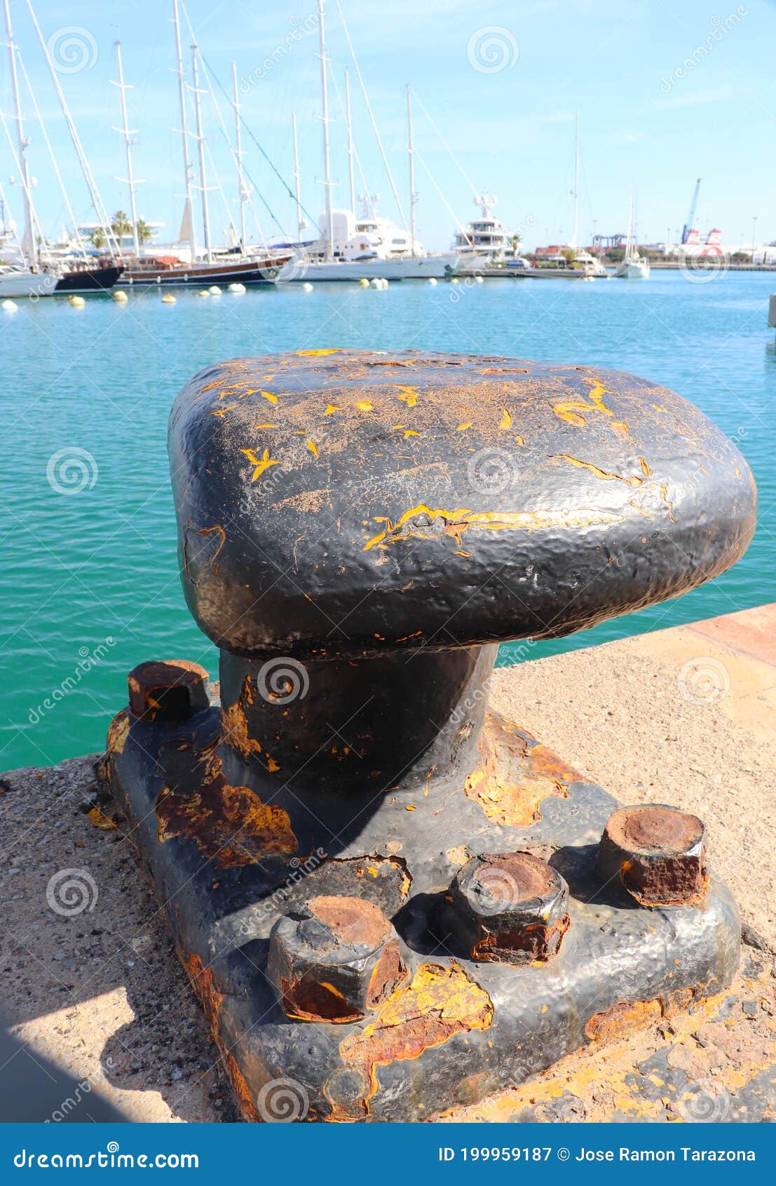 Punto De Antiguo En La Parte Buena Del Puerto Imagen de archivo - Imagen de amarradura, velero: 199959187