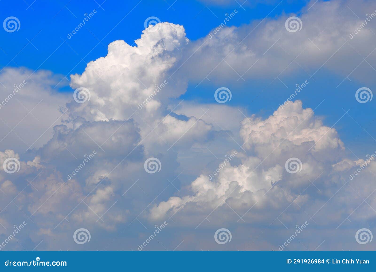 pure scenic clouds,beautiful cumulus.