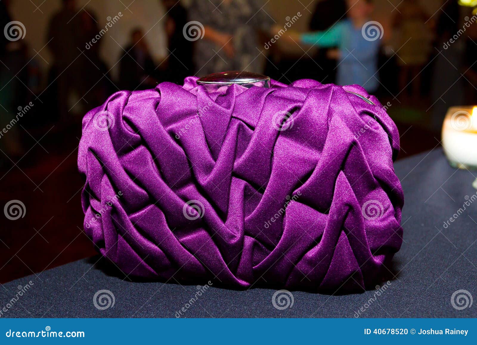 87,239 Purple Purse Stock Photos, High-Res Pictures, and Images - Getty  Images