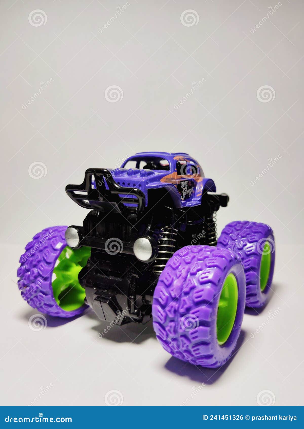 Monster Truck Pink Stock Illustrations – 47 Monster Truck Pink