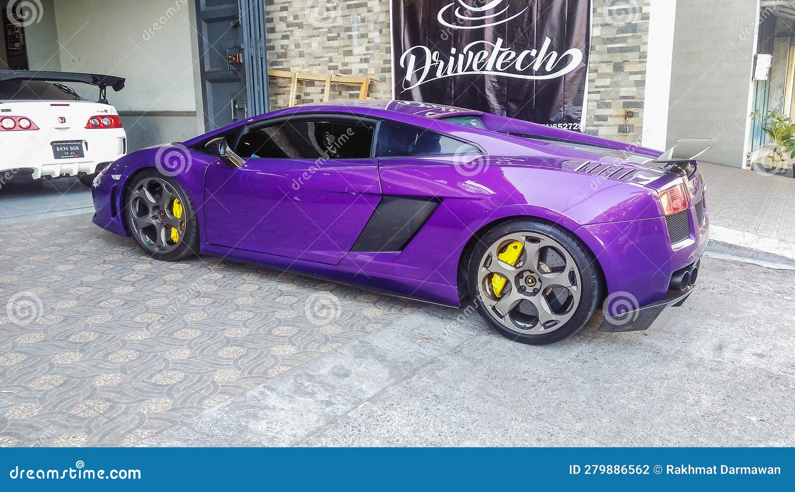 Chrome Purple Lamborghini Aventador By LB-Performance