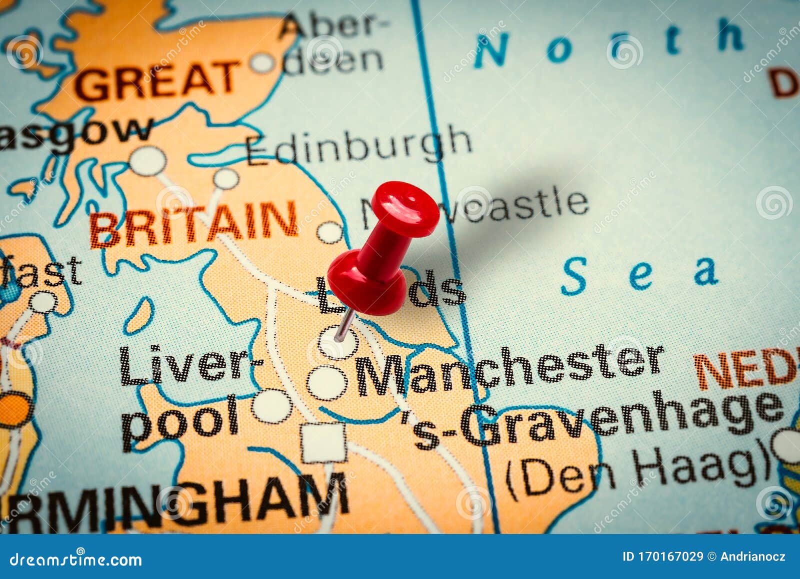pushpin pointing at leeds city in united kingdom