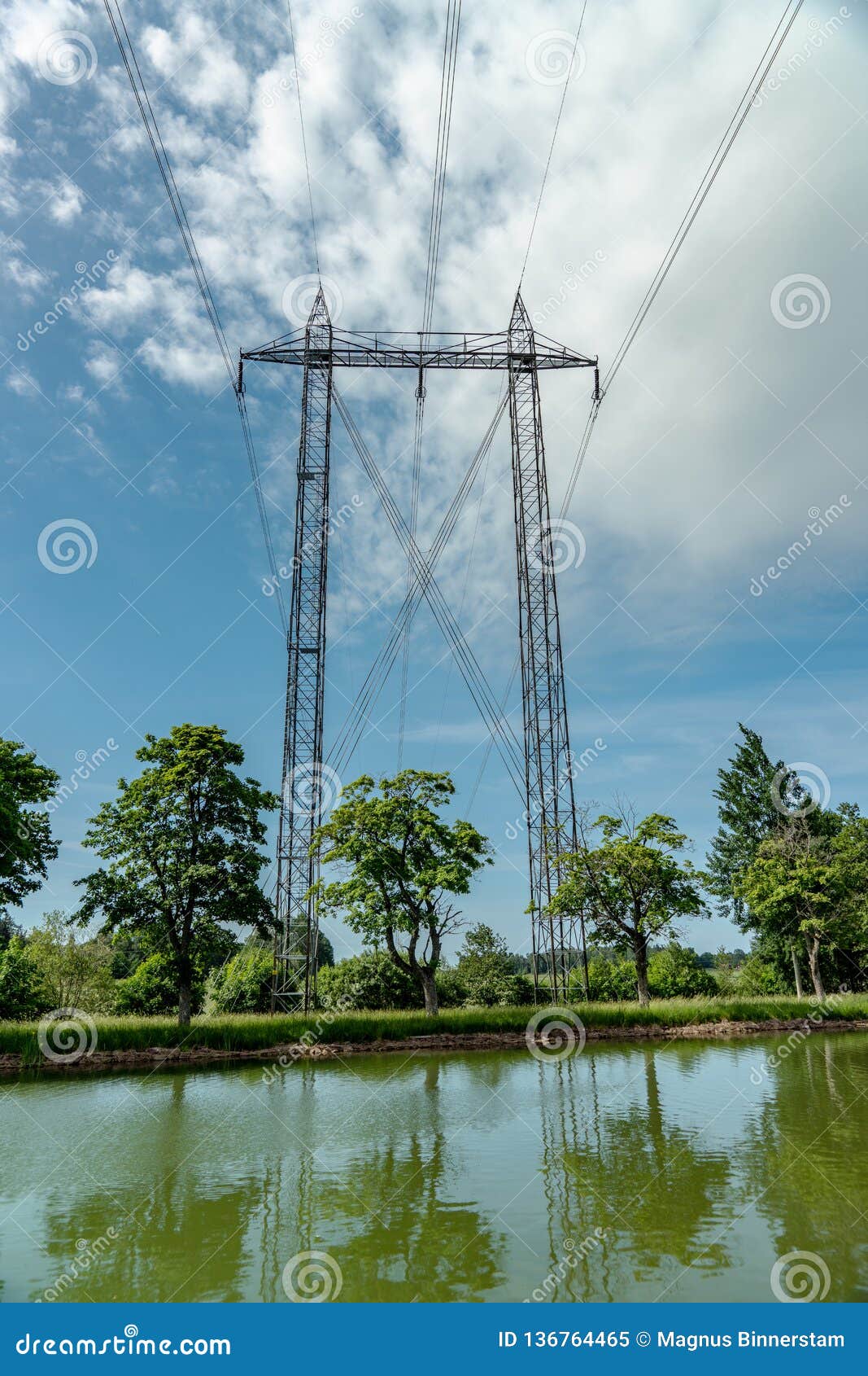 pylon and power lines crossing the gota canal