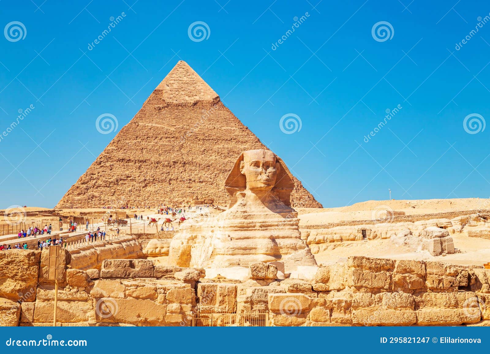 Pyramid Of Khafre And The Great Sphinx Great Egyptian Pyramids Editorial Photography Image Of 4694