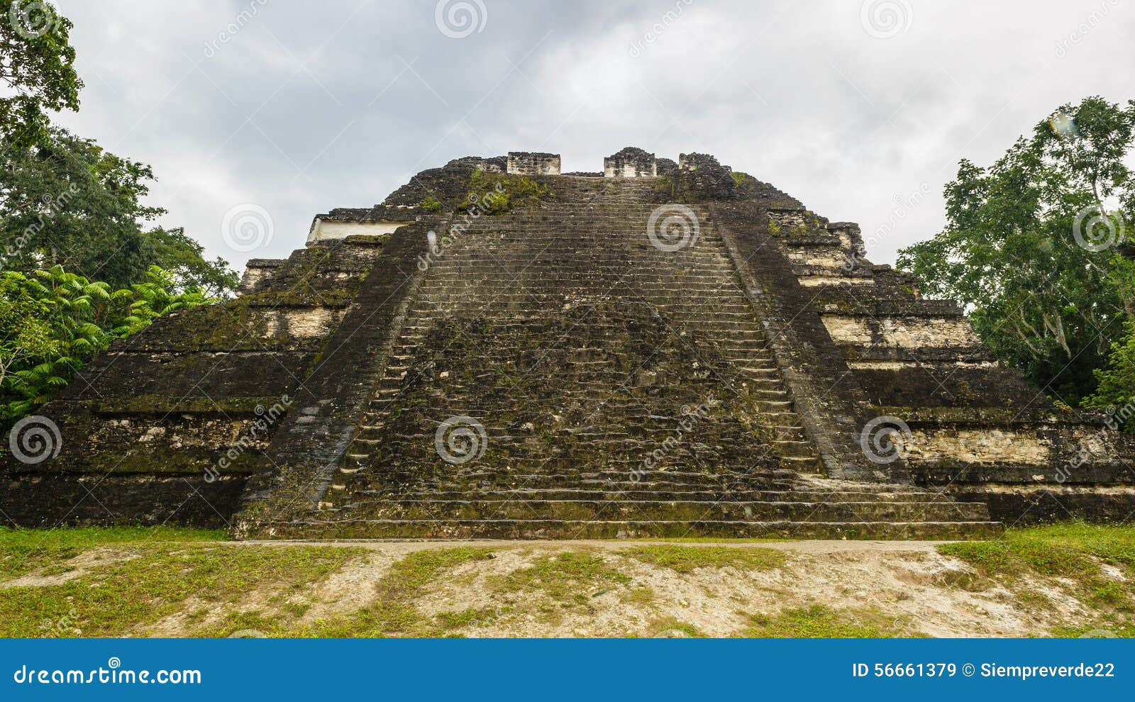 pyramid of mundo perdido