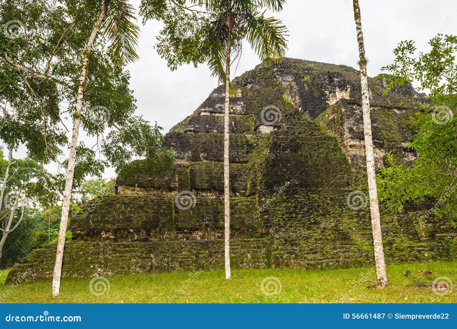 pyramid of mundo perdido