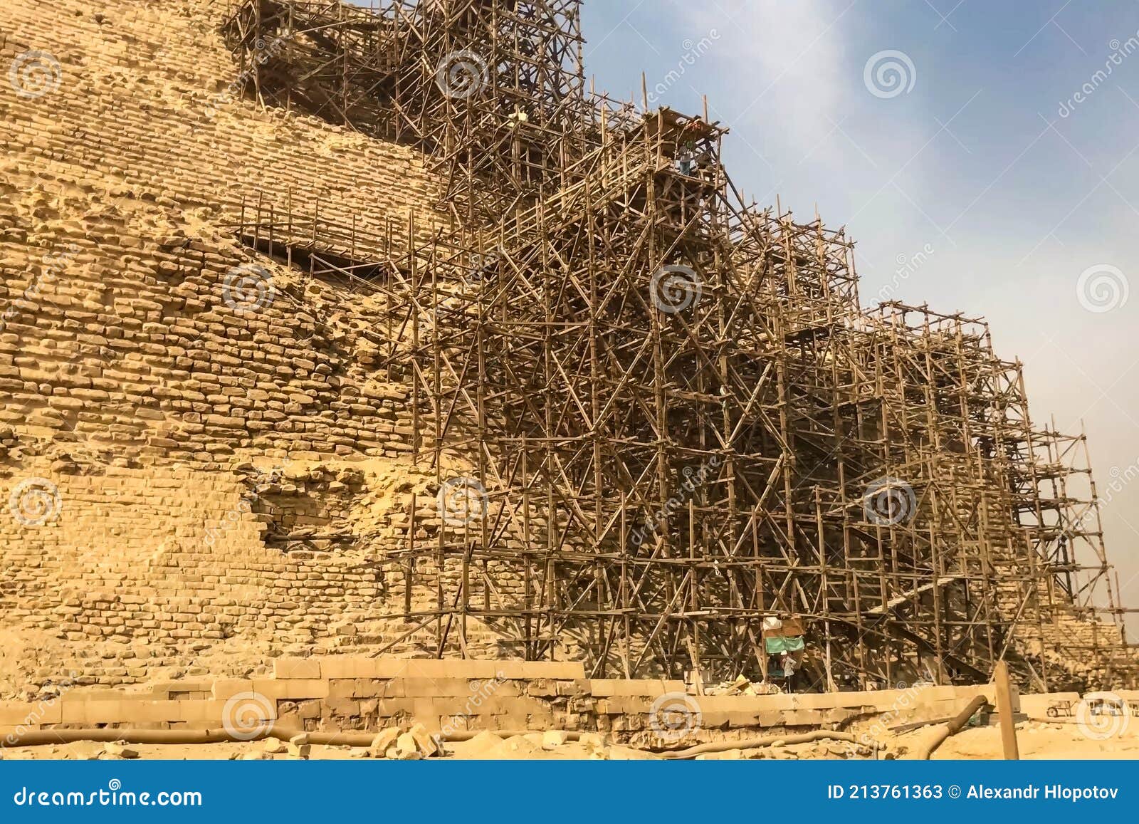 pyramids of giza. great pyramids of egypt. the seventh wonder of the world. ancient megaliths