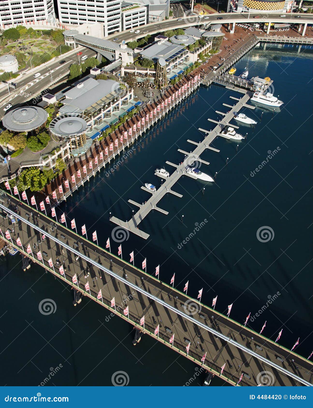 pyrmont bridge, australia.