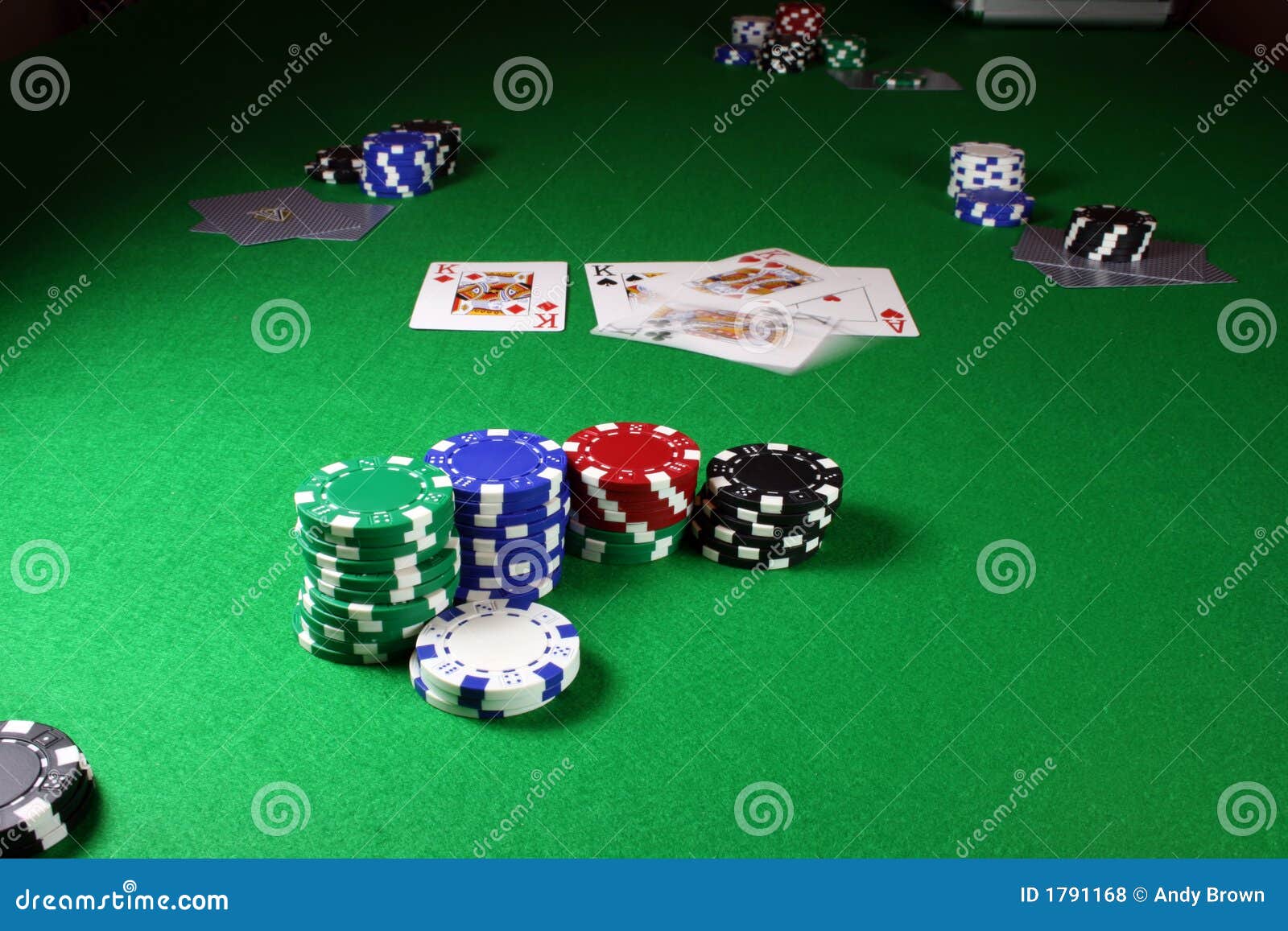 moeilijk Triviaal Atletisch Quad Kings - Action Shot on a Poker Table Stock Photo - Image of lose,  gamble: 1791168