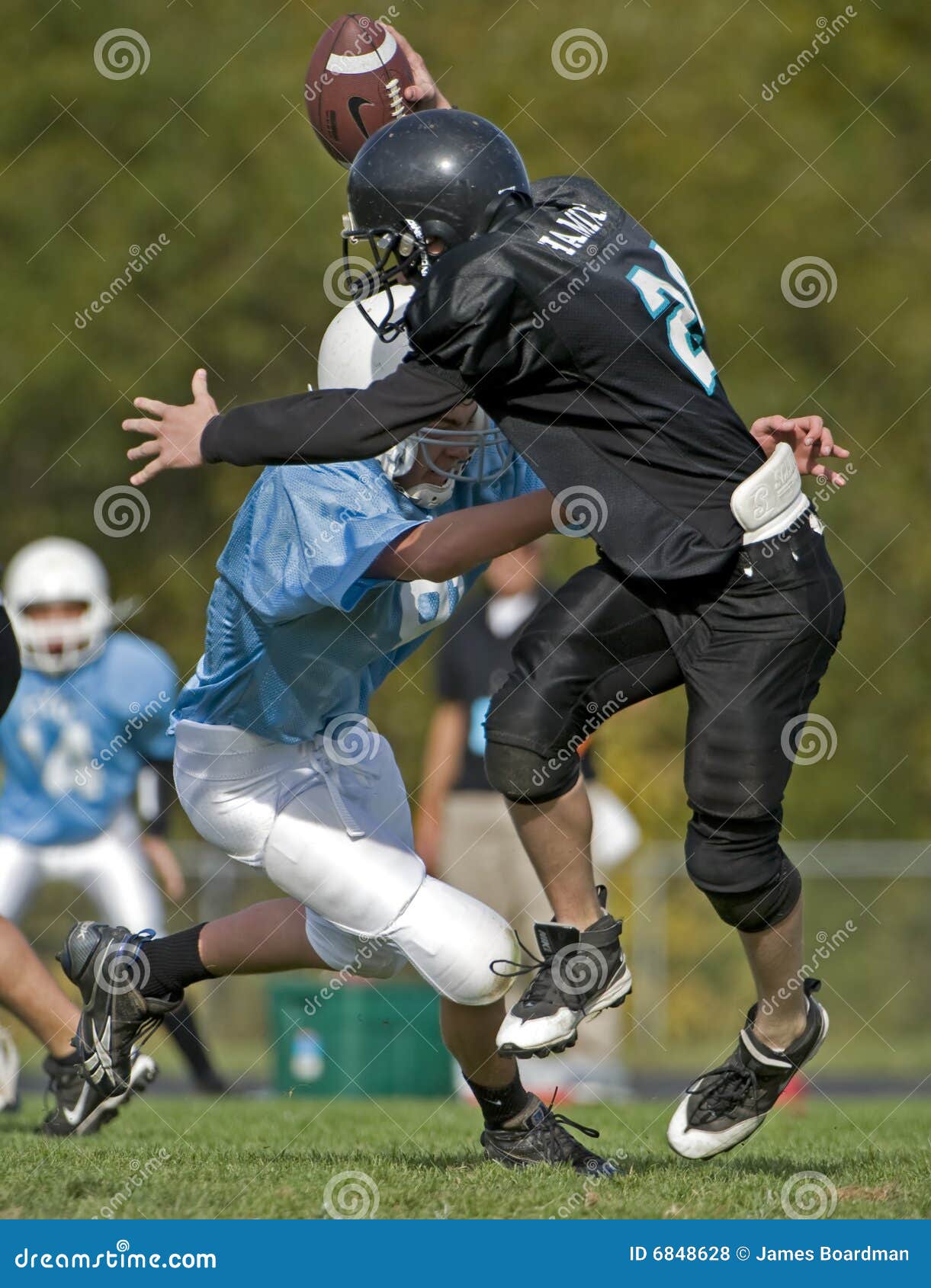 Quarterback sack. editorial stock photo. Image of american - 6848628