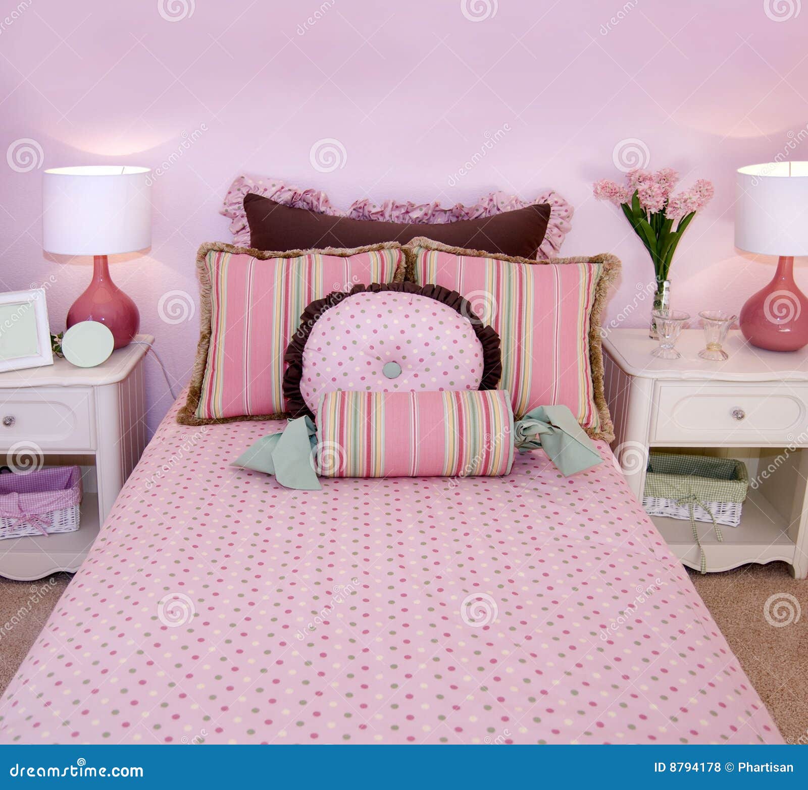 Quarto Cor-de-rosa Das Meninas Fotos de Stock Royalty Free 