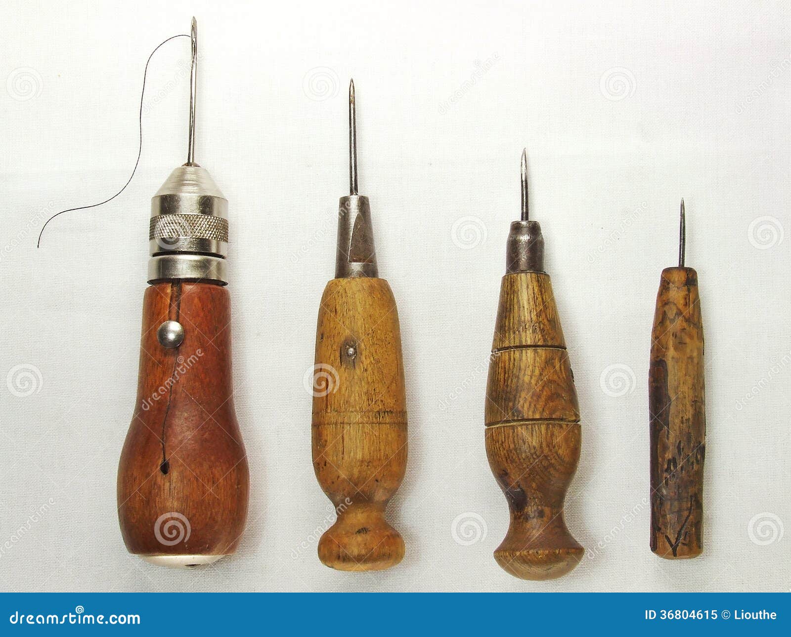 Set 6 Punzonatrici Per Cucito E Patchwork - Puntuali In Acciaio Con Manico Legno - Foto 11