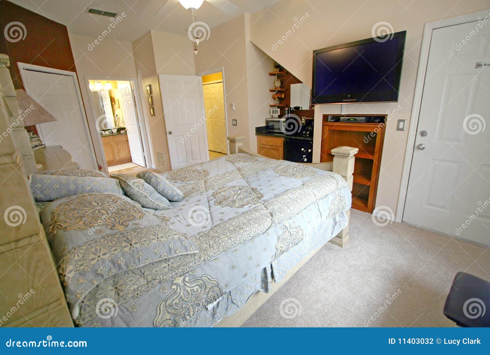 Queen Master Bedroom stock photo. Image of drapes, room 11403032