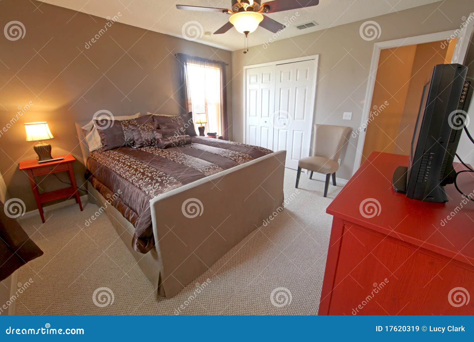 Queen Master Bedroom stock image. Image of tables, indoors 17620319
