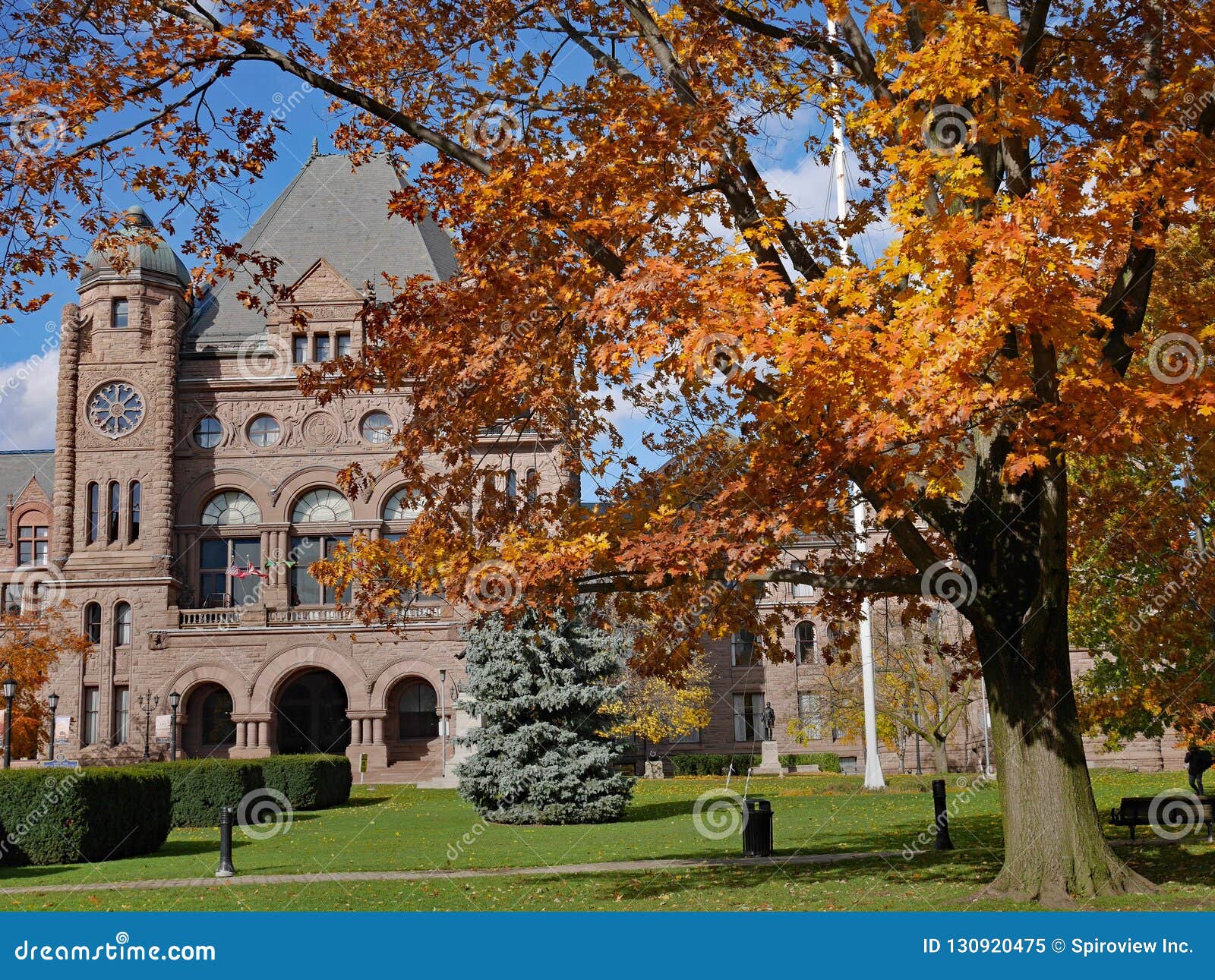 Queen`s Park, Toronto stock image. Image of government - 130920475