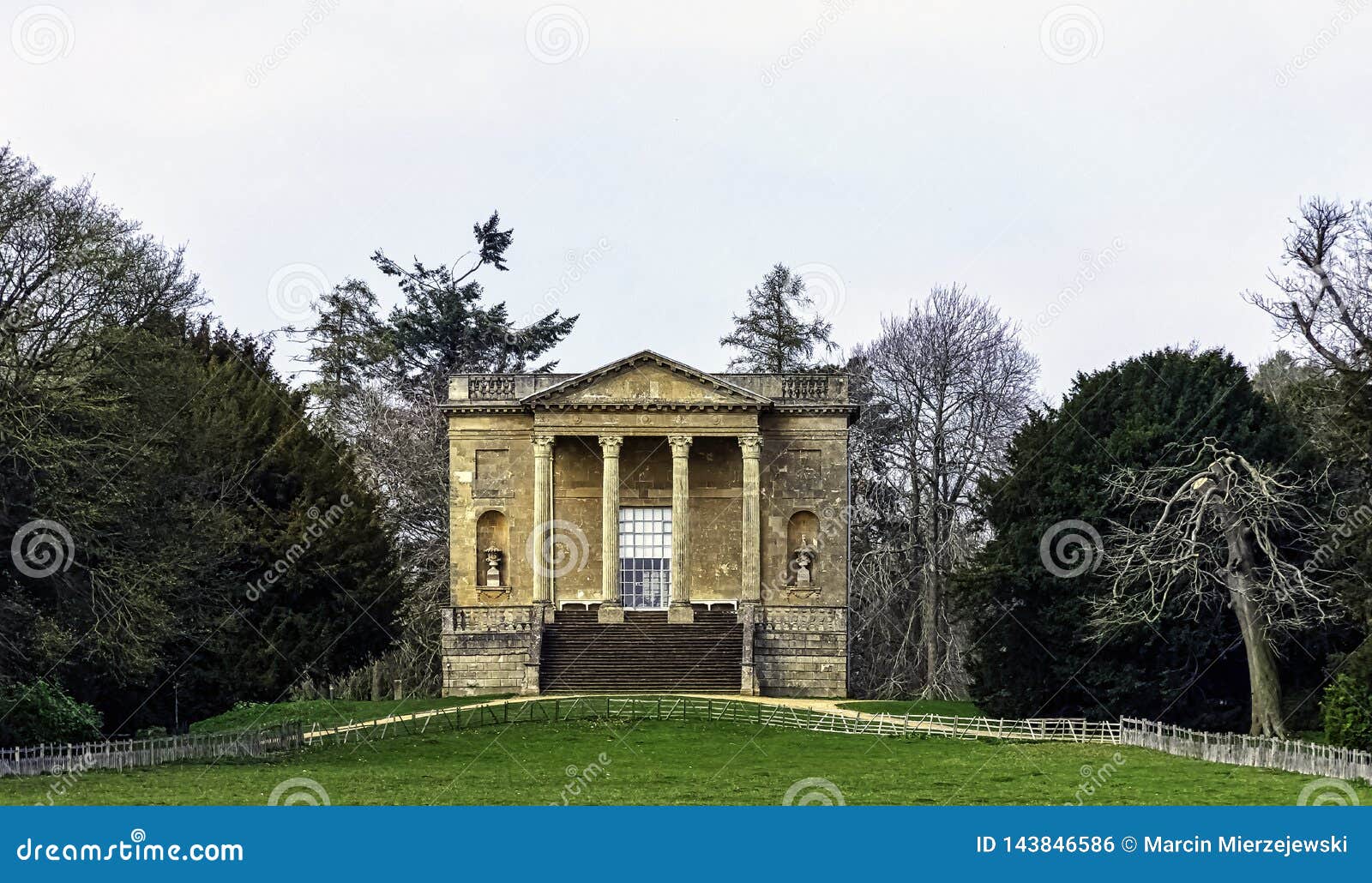 queen`s temple or lady`s temple on hawkwell field in stowe, buckinghamshire, uk