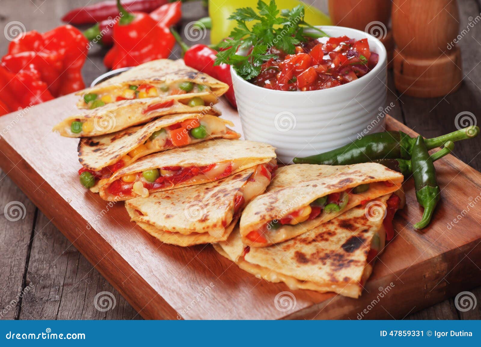 quesadillas with salsa
