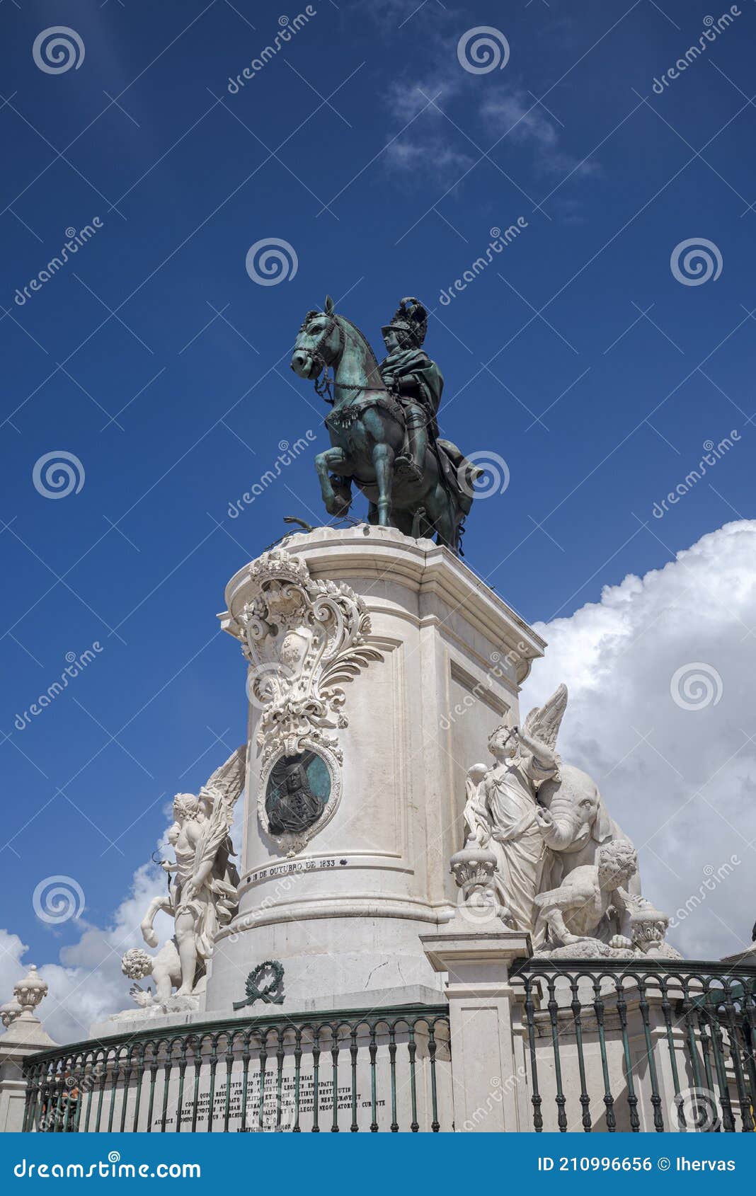 questrian statue of king jose i