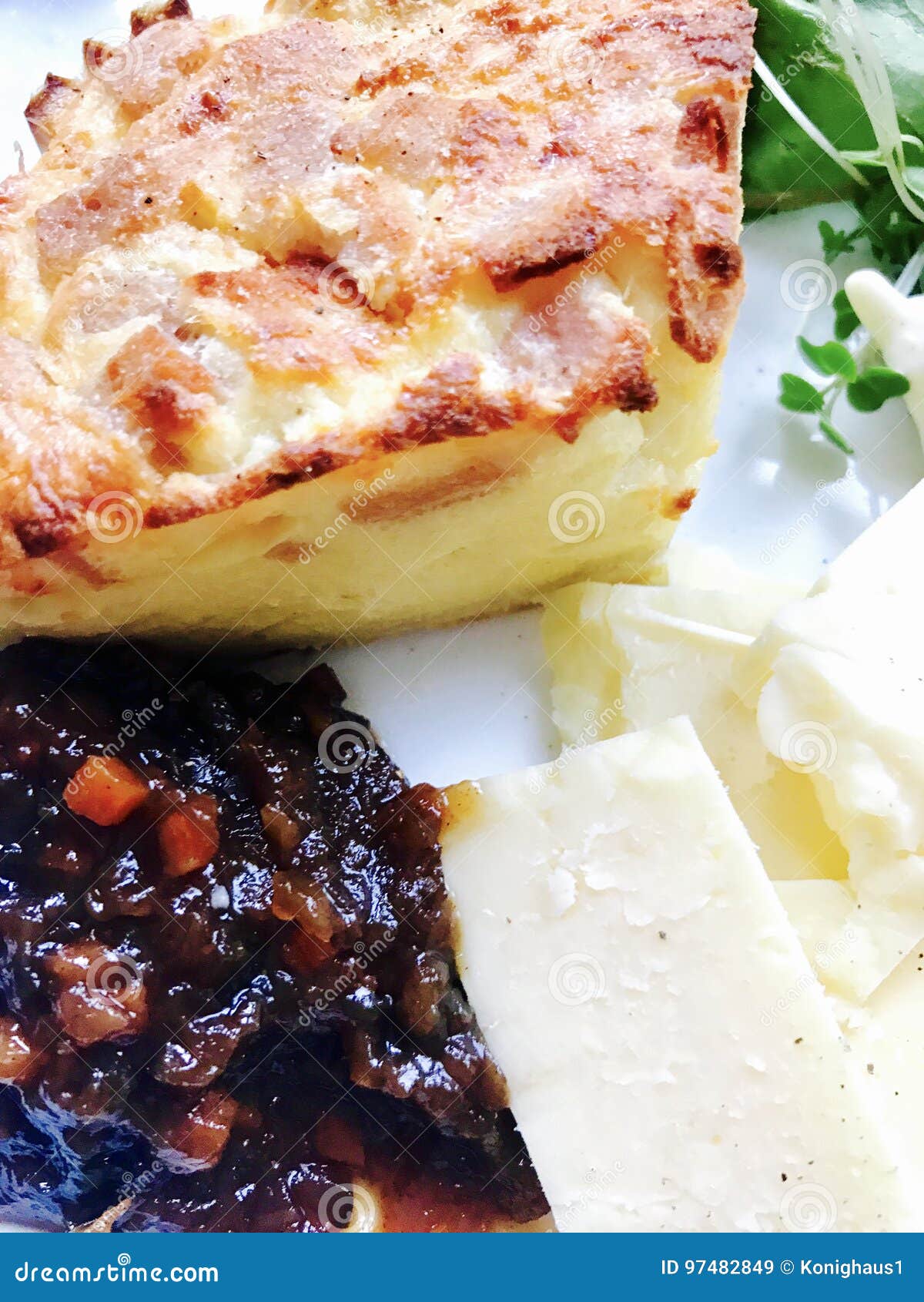 Quiche Lorraine stock image. Image of cheese, bacon, salad 97482849