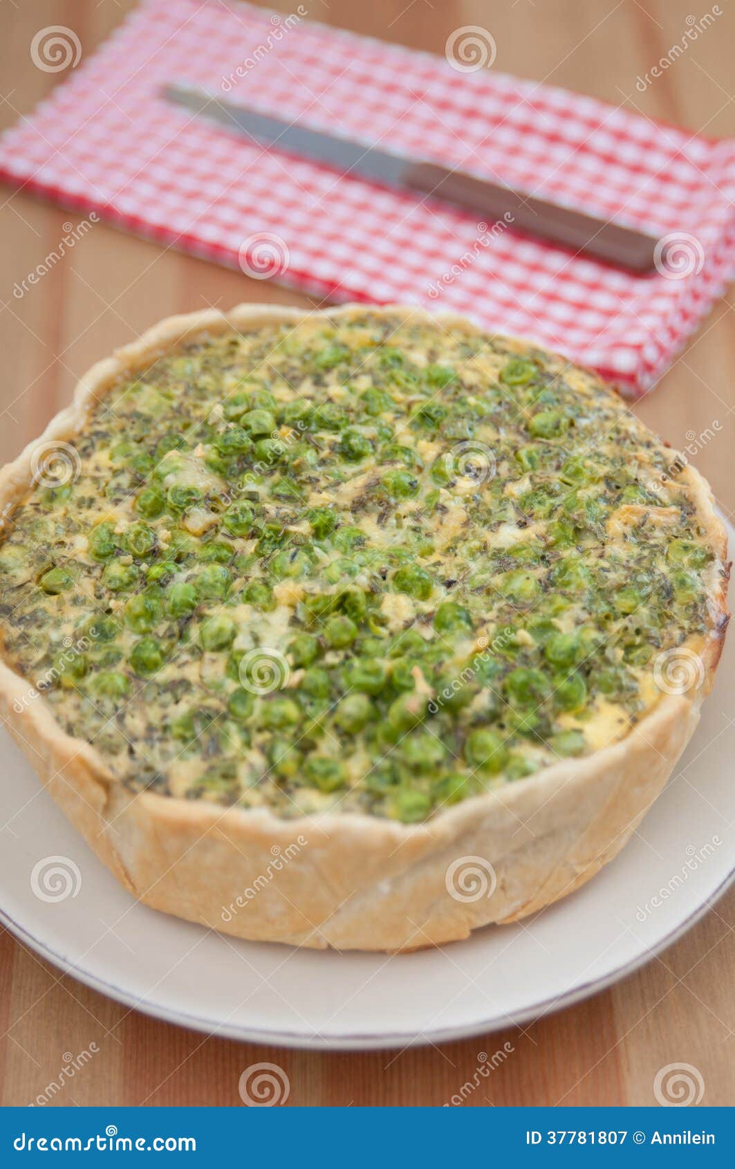 Quiche Lorraine with peas stock image. Image of leek - 37781807