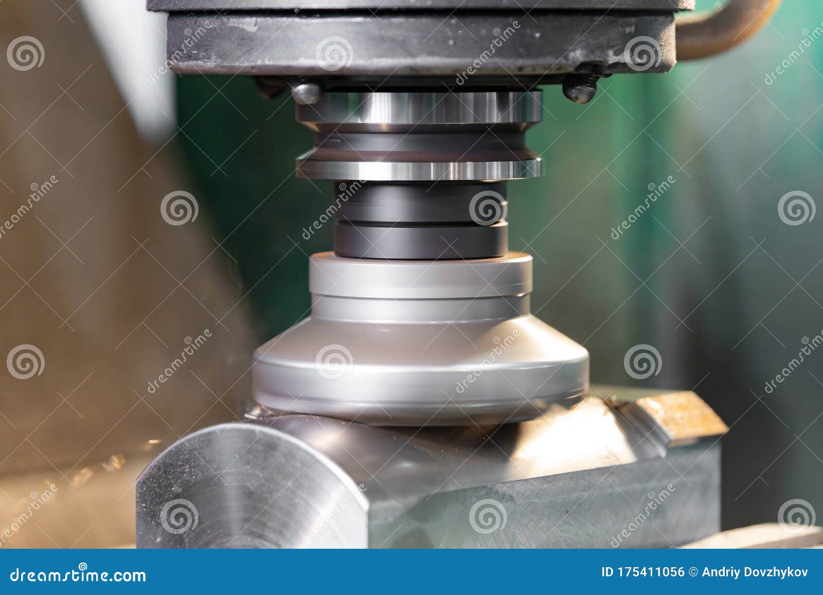 A Quick-cutting Mill with Rapid Soldering Makes Metal Removal on a CNC  Machine, Chips Flies To the Sides Stock Photo - Image of cutting, black:  175411056