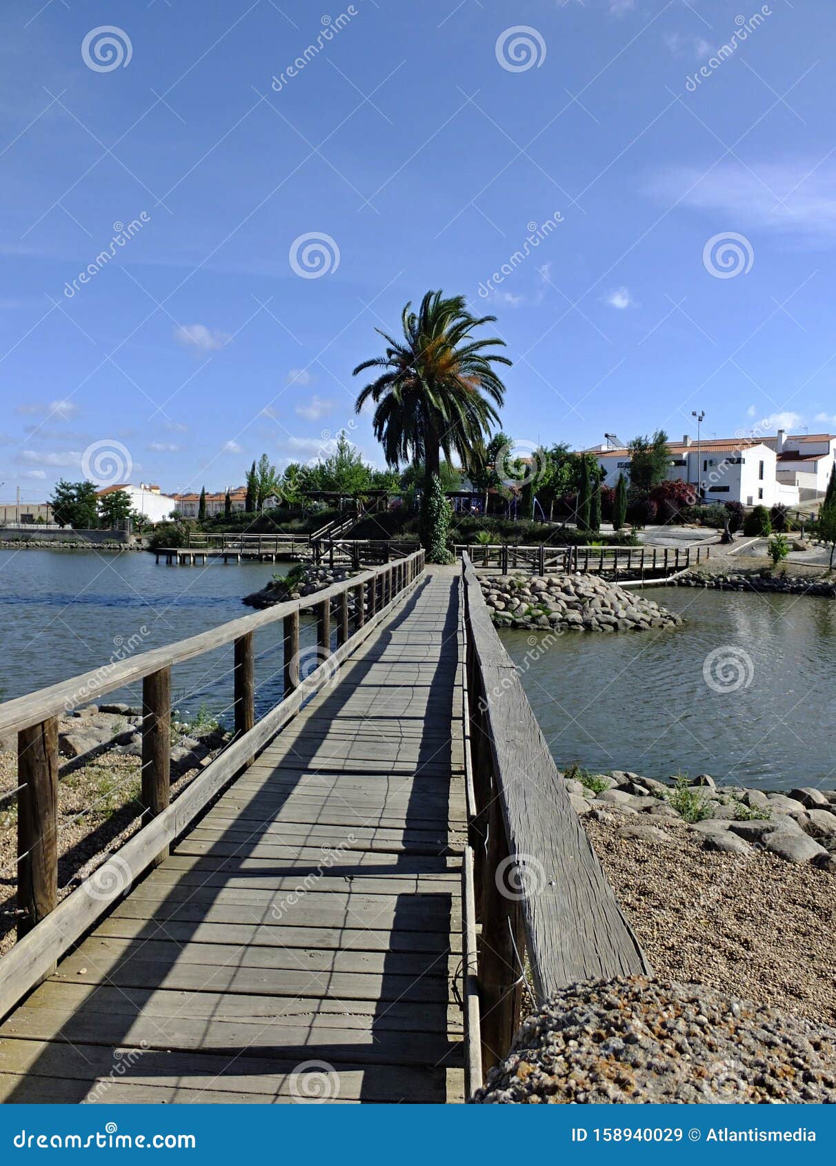 footbridge at the fishing pond in la coronada, badajoz - spain