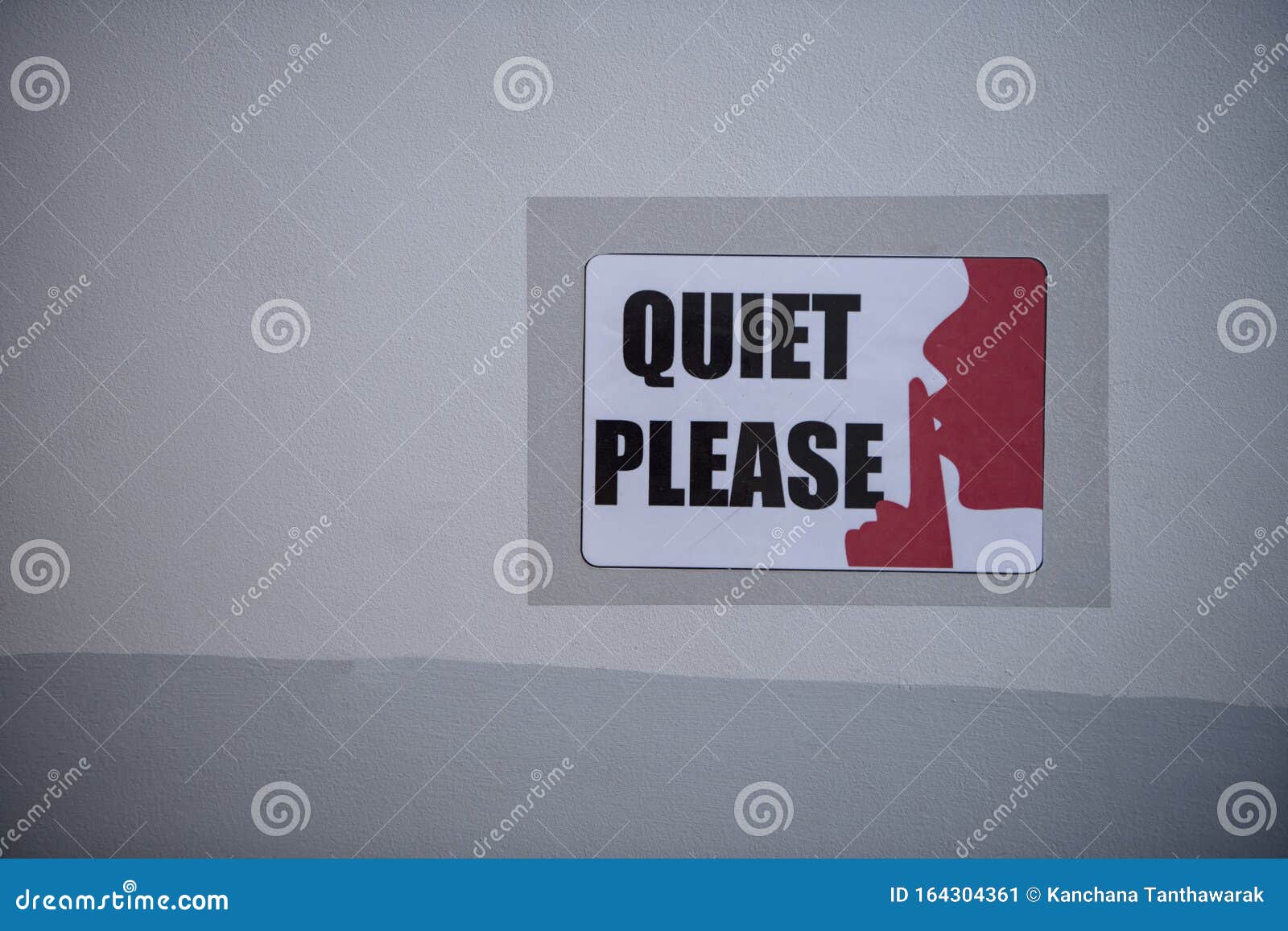 The Quiet Please Sign Was Shown By Staff In Golf Tournament For Stock