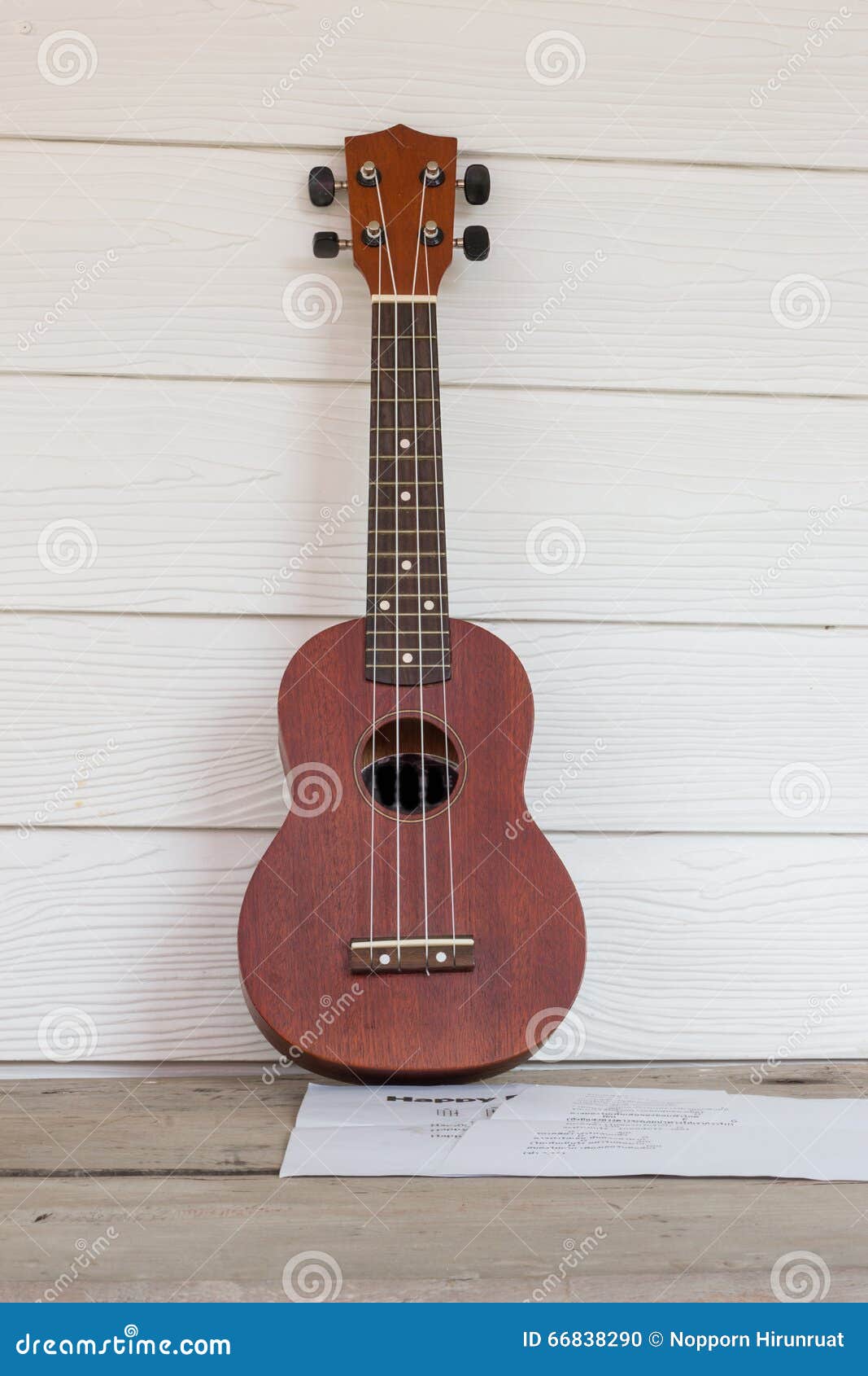 quitar or ukulele