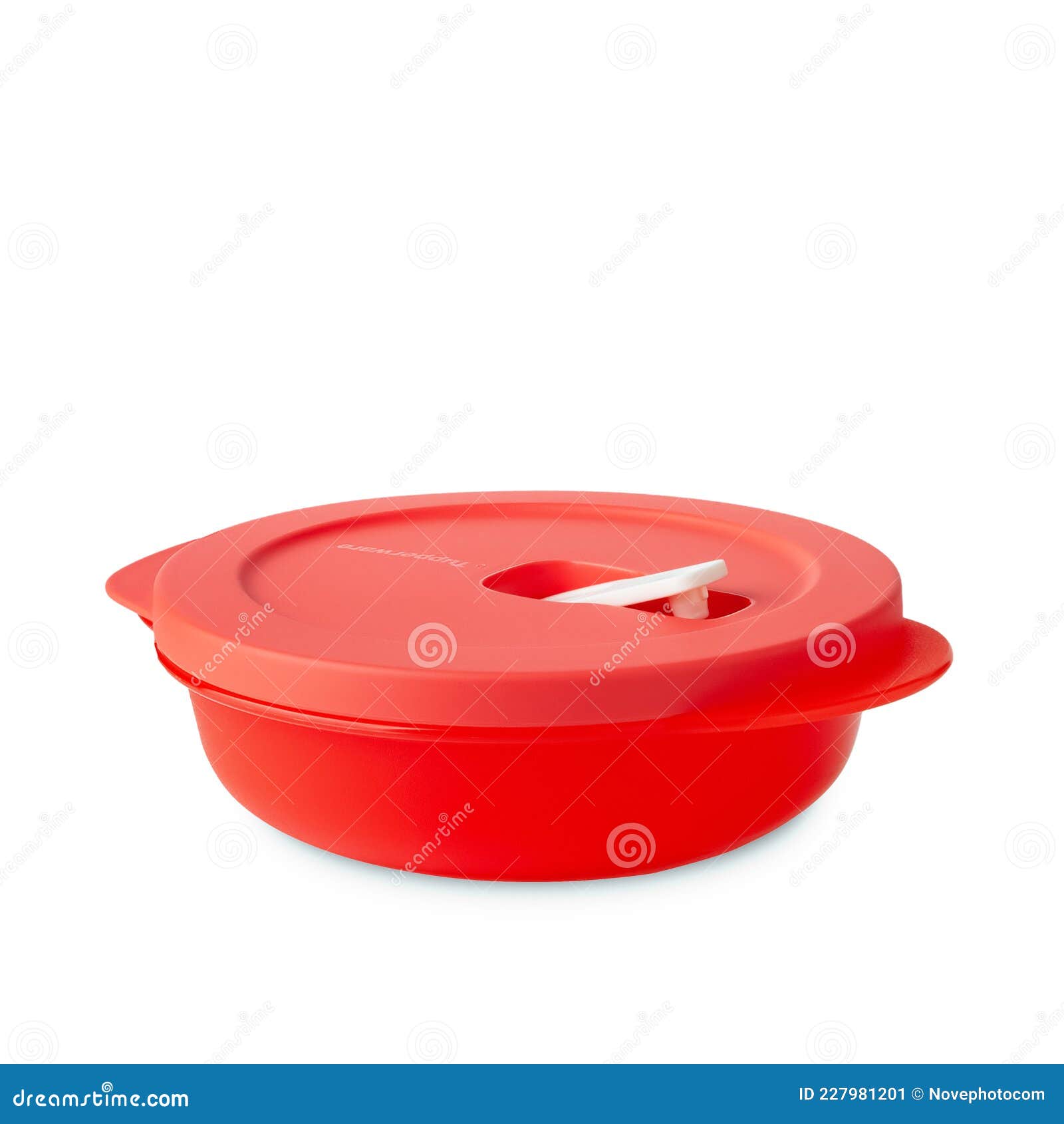 Récipient En Plastique Pour Tupperware. Boîte De Nourriture En Plastique  Rouge Avec Soupape Micro-ondes Fermée Couvercle Isolé Sur Photo éditorial -  Image du nourriture, clair: 227981201