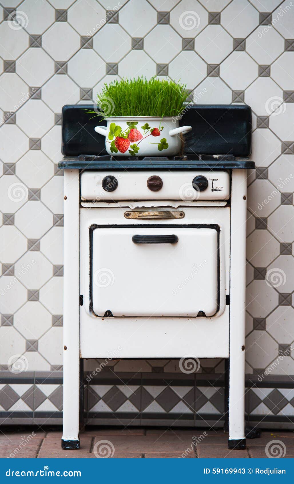 Rétro cuisinière à gaz image stock. Image du appareil - 59169943