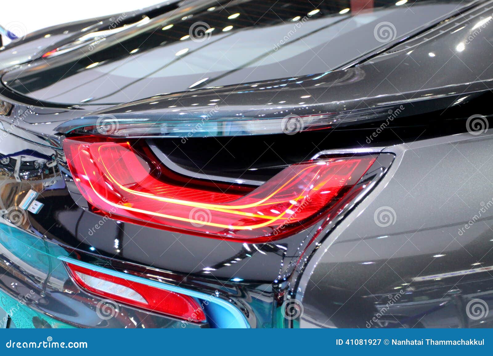 Rücklicht Der Innovation Ca BMW-Reihe I8 Redaktionelles Stockfotografie -  Bild von erscheinen, darstellung: 41081927