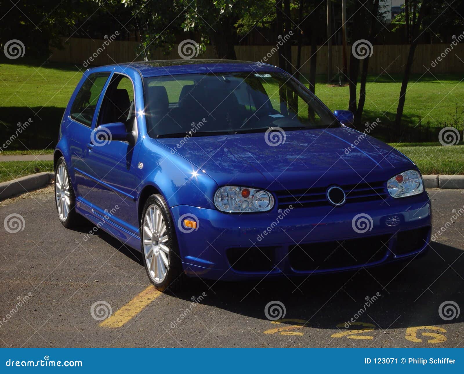 Golf R32 Photos Free Royalty Free Stock Photos From Dreamstime Golf R32 Photos Free Royalty Free Stock Photos From Dreamstime