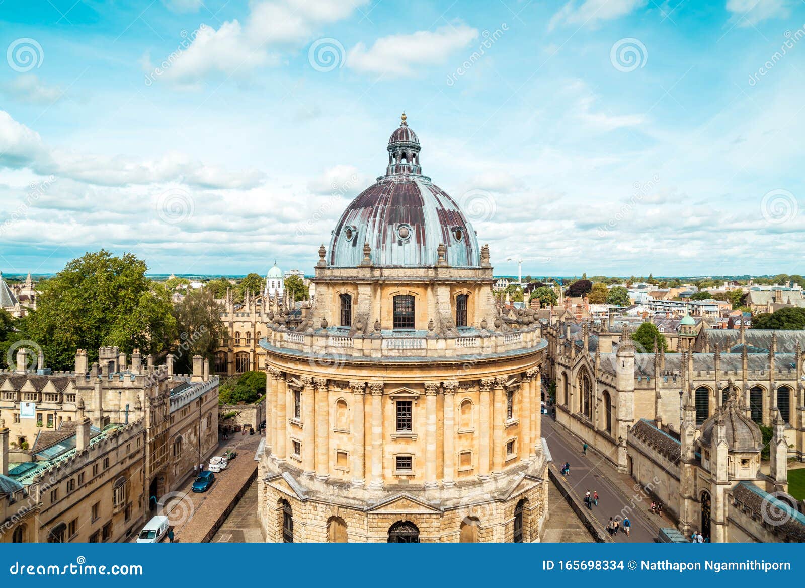Radcliffe Camera e All Souls College all'università di Oxford Oxford, Regno Unito