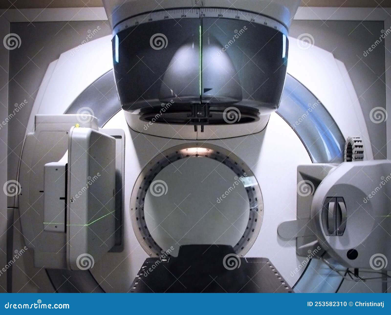 radiation linear accelerator