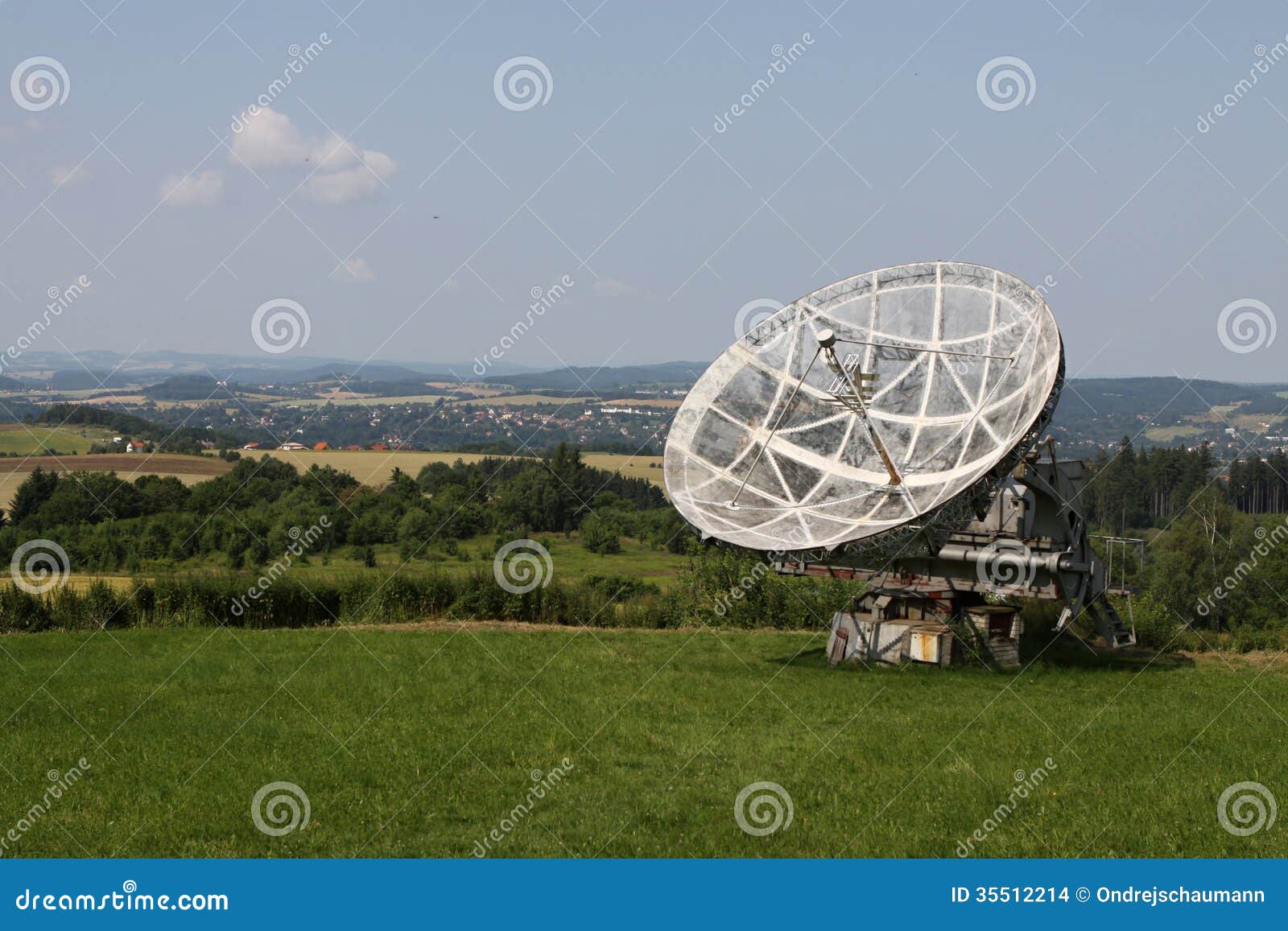 Radio astronomy antenna stock photo. Image of architecture 35512214