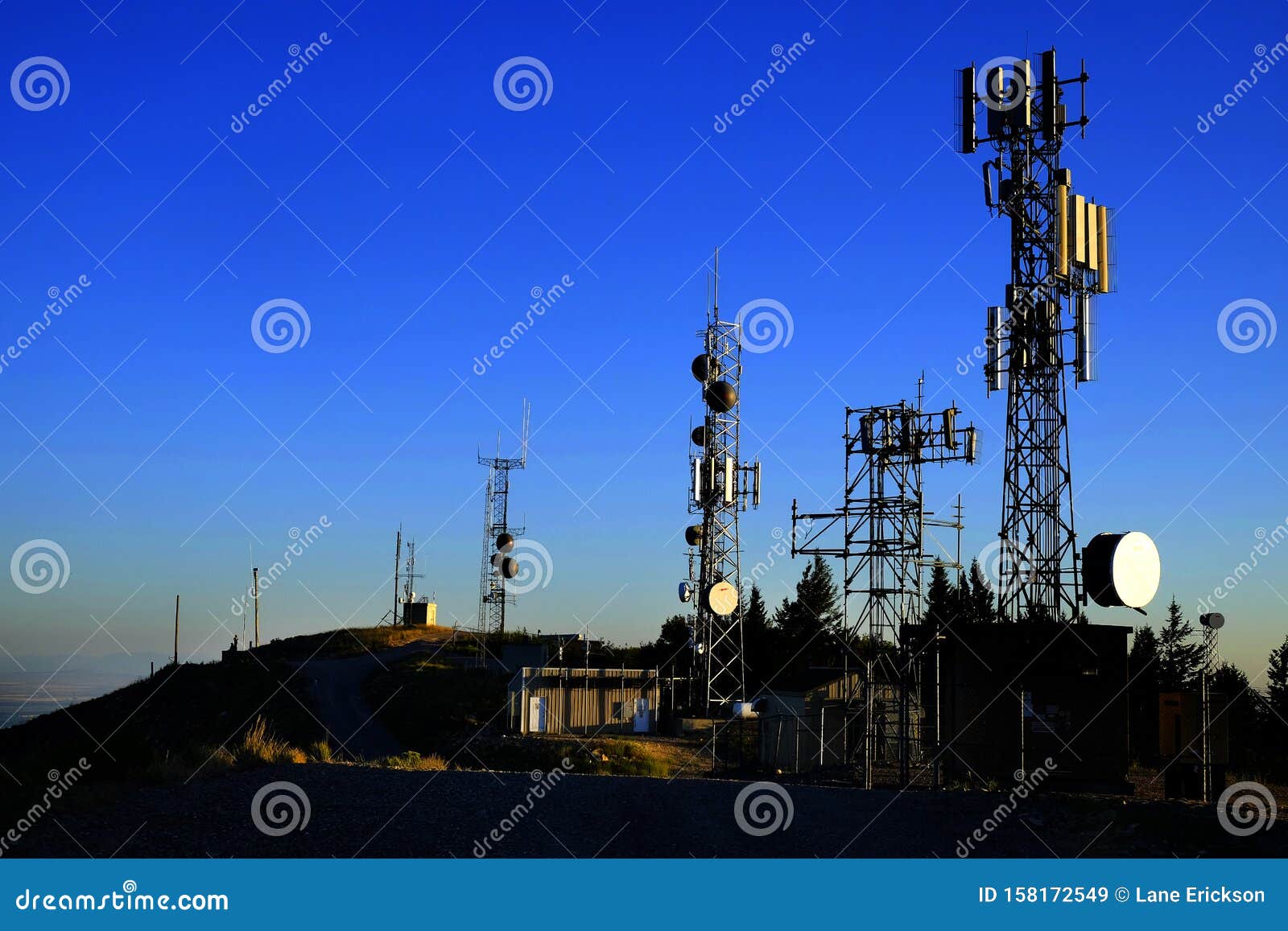 radio cell cellular broadcast communication towers