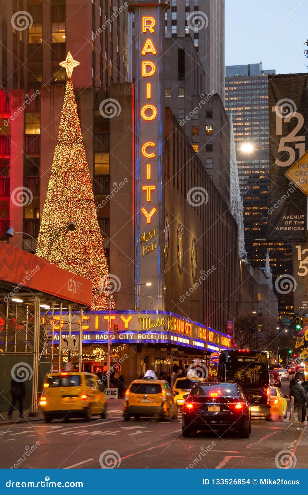 Radio City Music Hall Exterior In New York During Winter Holiday Editorial Stock Image - Image ...