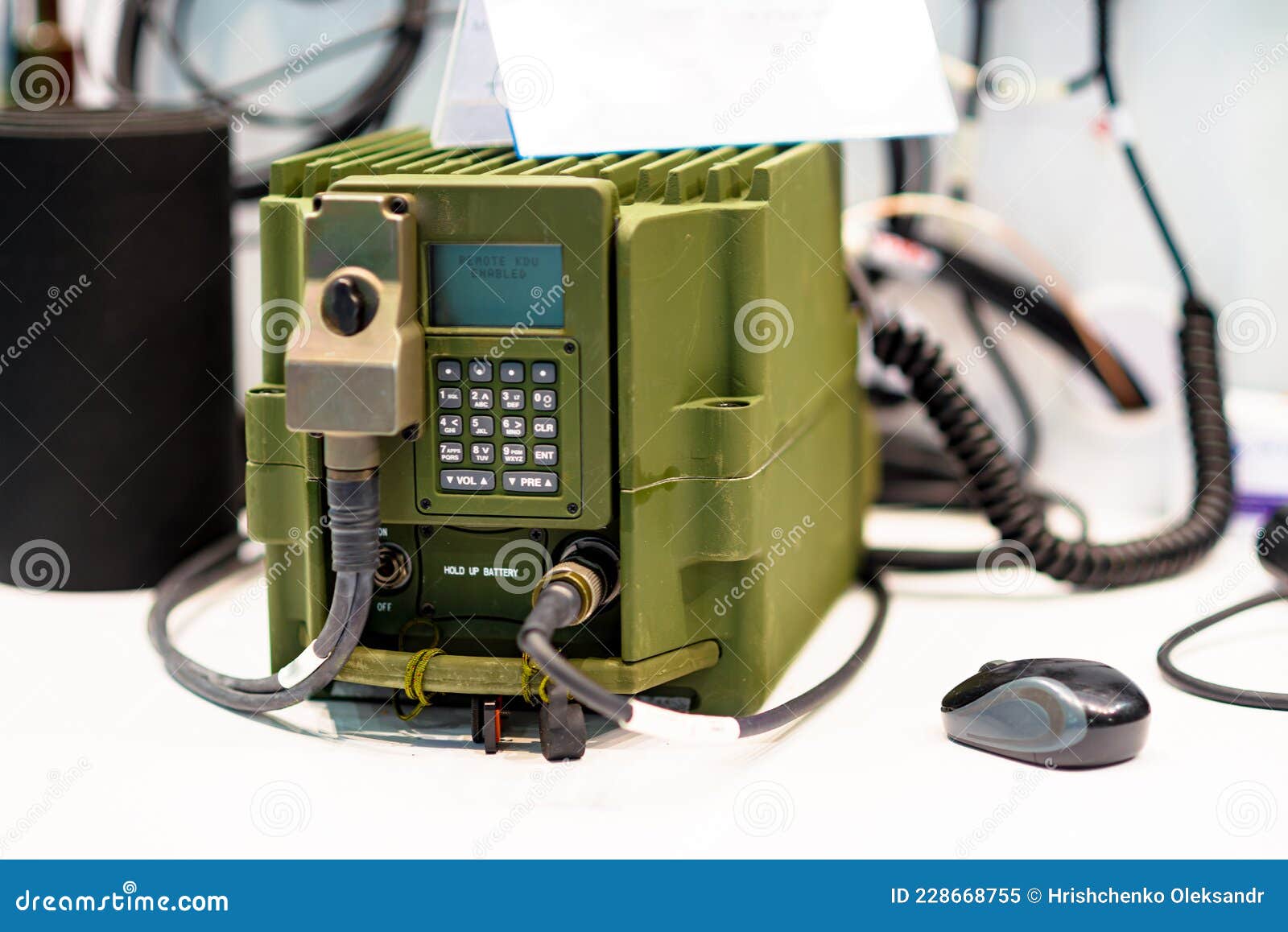 Radio Multibanda Con Amplificador De Potencia De Construcción Imagen de  archivo - Imagen de frecuencia, sistema: 228668755