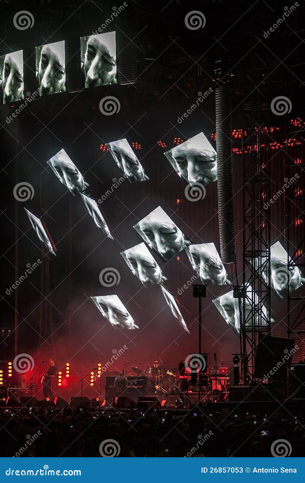 Radiohead Concert Tour 2012 Editorial Stock Photo Image of musical