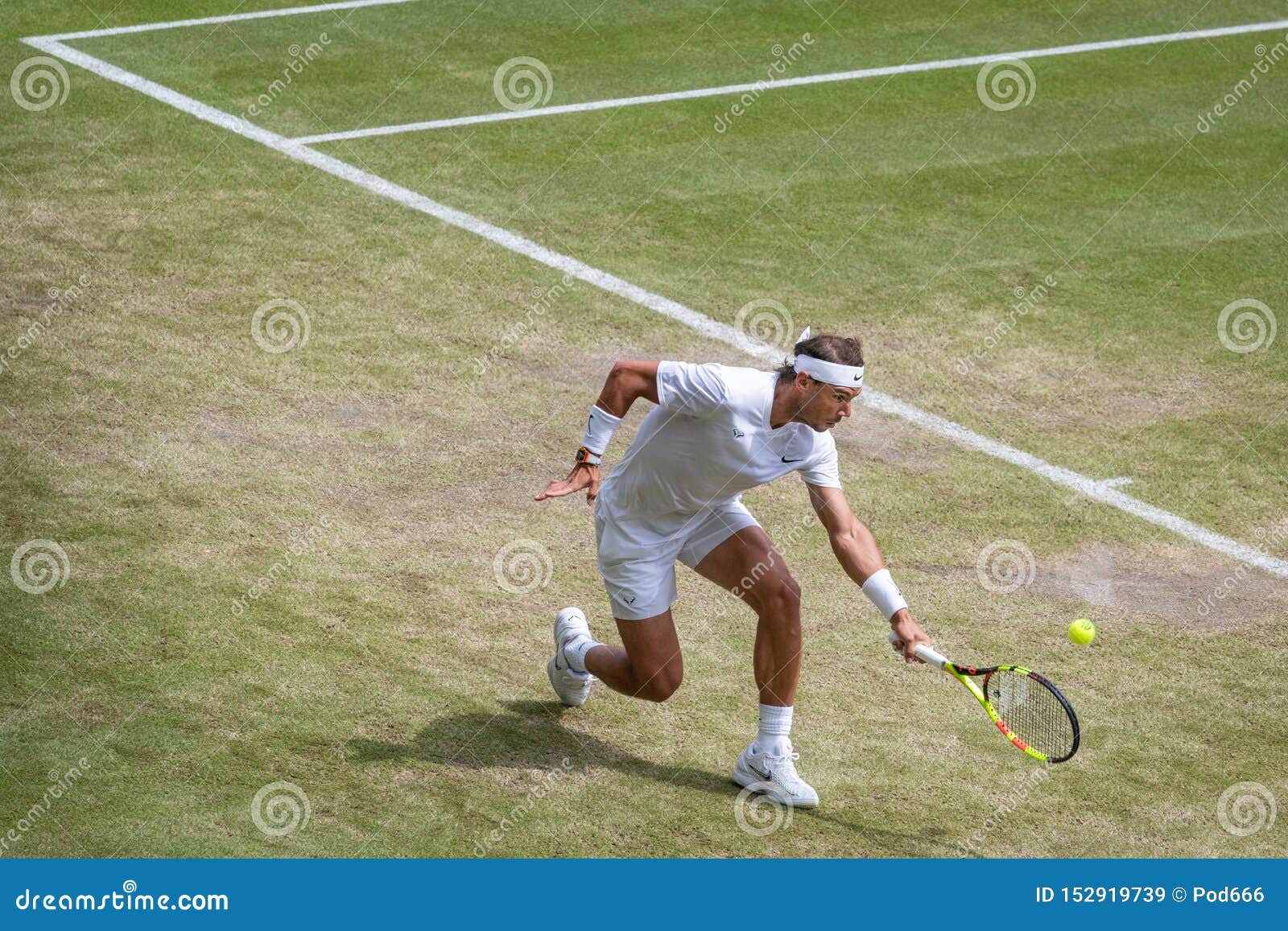 Rafa Nadal at Wimbledon editorial stock image. Image of playing 152919739