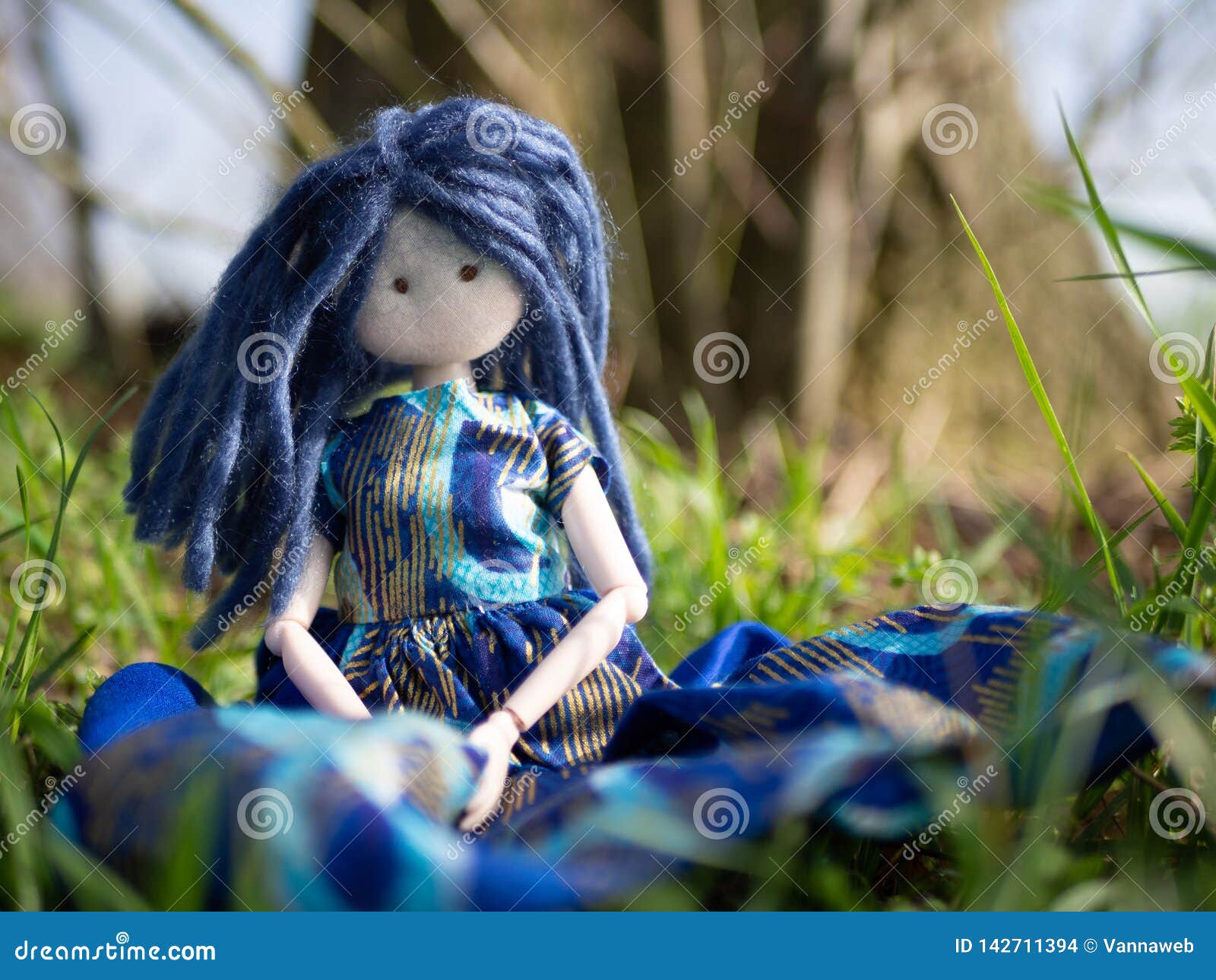 Rag Doll with Blue Hair and Bow - wide 4